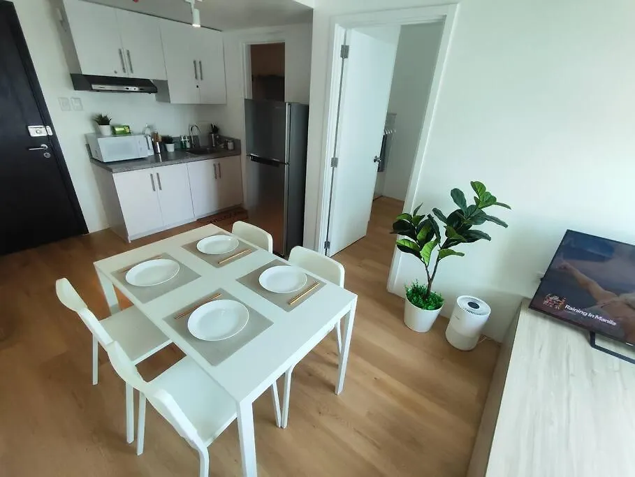 Oak Apartment At The Rochester Bridgeview Tower Manila